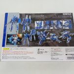 外箱の裏面。商品の写真と説明の印刷、右下にバーコード
