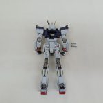 本体の全身を正面から写した写真（角度違い）。