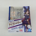 外箱の正面。窓から本体と交換用の顔パーツが見え、「ライスシャワー」「S.H.Figuarts」「02」の印字。