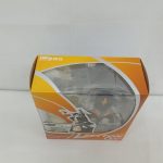 外箱を上から斜めに撮った写真。窓の中の本体と「S.H.Figuarts」のロゴが写っています。