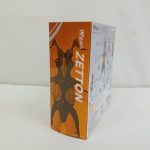 外箱の側面。「S.H.Figuarts ZETTON」の文字とキャラクターの絵があります。