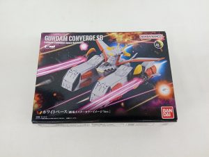 外箱の正面。宇宙戦艦のイラストと「GUNDAM CONVERGE SB」「ホワイトベース［劇場ポスターカラーイメージ Ver.］」の印字。