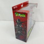 外箱を斜めから写した写真。側面に「SPAWN」のロゴとキャラクターの絵があります。