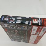 商品箱の側面を斜めから写した写真。ROBOT魂のロゴと可動の説明