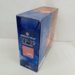 外箱をななめから写したもの。側面にYF-19の印字