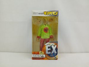 パッケージの正面。ブリスター越しに黄緑の功夫着のラーメンマンと『EX』のロゴ