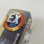 パッケージの角のアップ。『EX』のロゴと説明文
