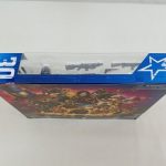 外箱の側面。30のロゴと窓から見える銃のパーツ
