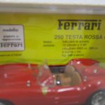 台紙の印字を寄って撮影。Ferrari 250 TESTA ROSSA 58/59 の表示が確認できます。