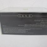 ケースの背面。LANG の印字と METAL 1:43 の表記があります。