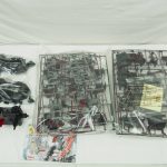 中身のランナーと部品一式、説明書。