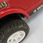 車体側面とタイヤの拡大。