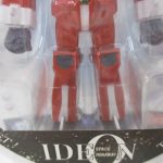 本体の下半身と台紙の IDEON のロゴ。