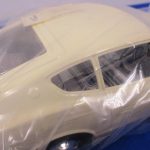 白い本体の側面の拡大。