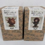2つの箱を並べた正面。右が本商品の 豆腐小僧 です。
