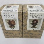 同じ出品にあった2箱を並べた正面。左が本商品です。