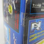 外箱の側面の拡大。クロムチェスターγ の表示とセット内容があります。
