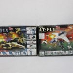 2箱の背面。右が本商品の AT-FLY and SCOPEDOG の箱です。