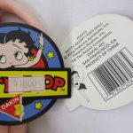 タグの表と裏。BETTY BOOP と DAKIN のロゴ、#05816 RAG DOLL の表記とバーコードがあります。