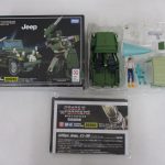 外箱正面とトレイ、説明書。箱に HOUND と Jeep、説明書に MP-47 の印字があります。