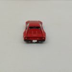 赤いミニカーの後ろ側