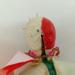 頭部のマスクを後ろから写したところ