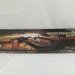 外箱の正面。『DONG SAN MODEL K.T.W. WINCHESTER M1873 Randall』とエアソフトガンの表記