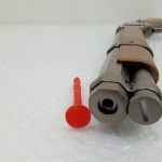 銃口側と赤いパーツ