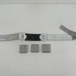 ベルト本体の裏面と、サイドバックル3個の裏側