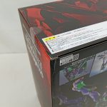 外箱の上面と側面。注意書きと商品写真