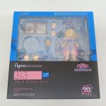 外箱の正面。figma 313 ブラック・マジシャン・ガールの文字と窓から見える本体と付属品
