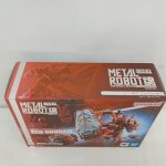 外箱を斜めから写した状態。METAL ROBOT魂のロゴと機体の絵