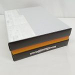 商品箱を斜めから見た側面