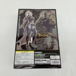 箱の裏面。ダークエルフの絵と商品説明、バーコードの印字