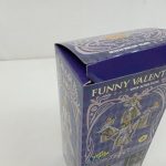 外箱の上面と側面。FUNNY VALENTINE SUPER ACTION STATUEの文字