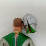 素体の後頭部と、マスクの内側