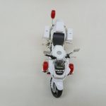 白バイ模型を真上から写した写真。POLICEの表示
