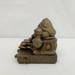 像の左側面