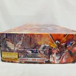 箱の短い側面。『RX-0 UNICORN GUNDAM』『HDカラー＋MS CAGE』の文字
