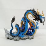 右側から写した全体。尾から頭までの流れ