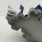 台座の裏面を斜めから写したところ