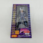 外箱の正面。超像可動 ジョジョの奇妙な冒険 黄金の風 ジョルノ・ジョバァーナ WF限定版の文字と窓の中の本体