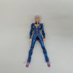 ジョルノのフィギュア本体を正面から写した写真