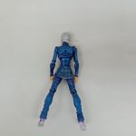ジョルノのフィギュア本体を背中側から写した写真