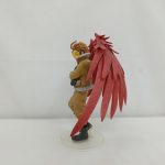 フィギュアを横から写したもの