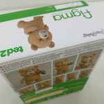 外箱の側面を斜めから。「figma」ロゴと「ted2」の表記