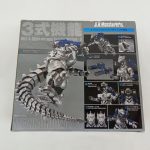 外箱の背面。3式機龍の可動やポーズの写真