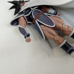 フィギュアを斜め上から写したもの