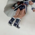 フィギュアの胴と脚のアップ