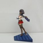 フィギュアを横から見た様子